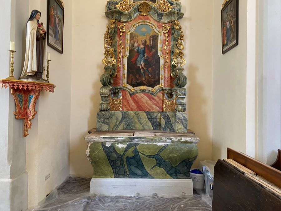 21 06 23 Renovierung Seitenaltar 5