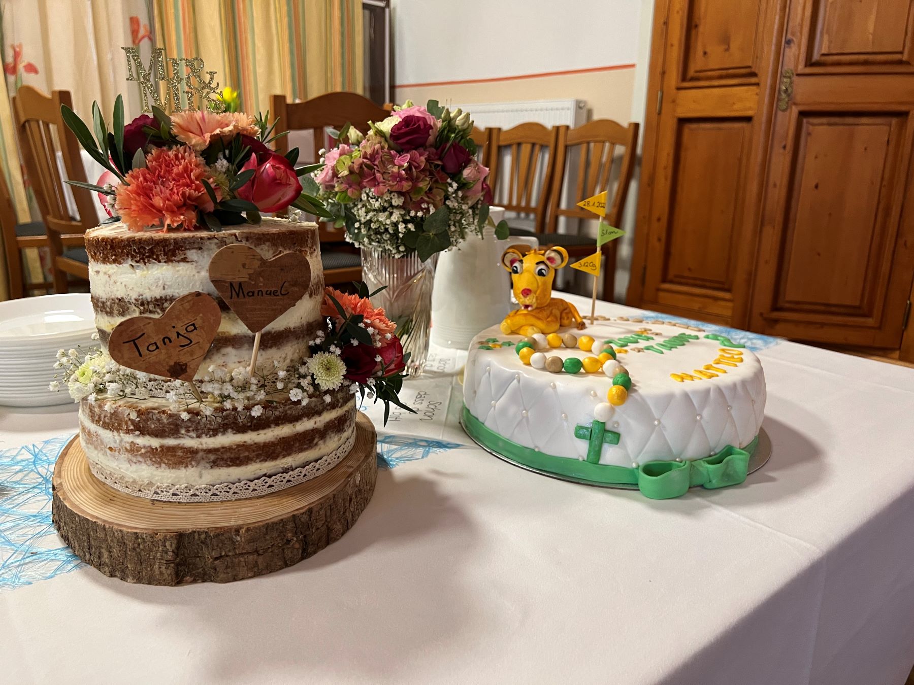 22 05 28 Torte Matteo Brautpaar 1800
